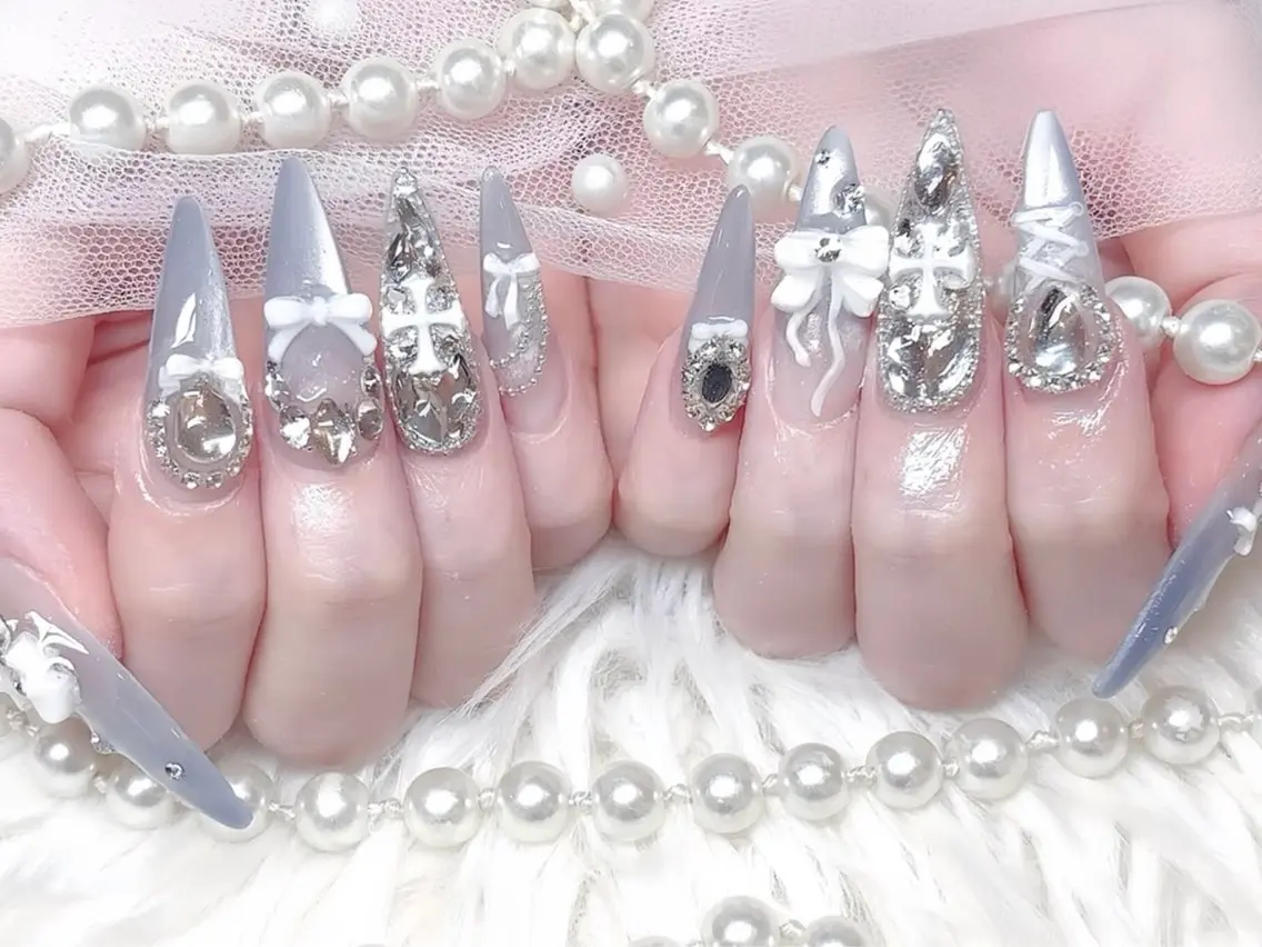 ネイル フットネイル ジェルネイル 韓国ネイル マグネットネイル 持ち込み ハンドネイル Huyn Nail Shinjyukuのネイルデザイン