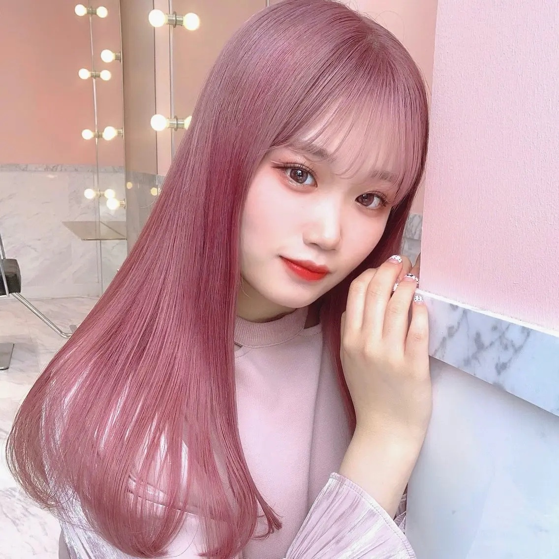 セミロング カラー ハイトーンカラー ピンクカラー ホワイトピンク 福岡 ルイのヘアスタイル