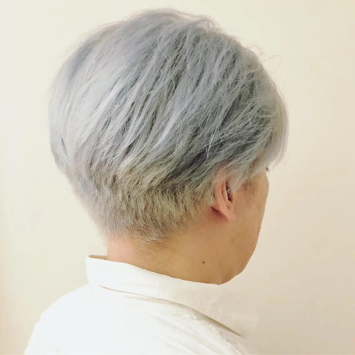 ショート カラー メンズ カット ヘアカラー Livingu youのヘアスタイル