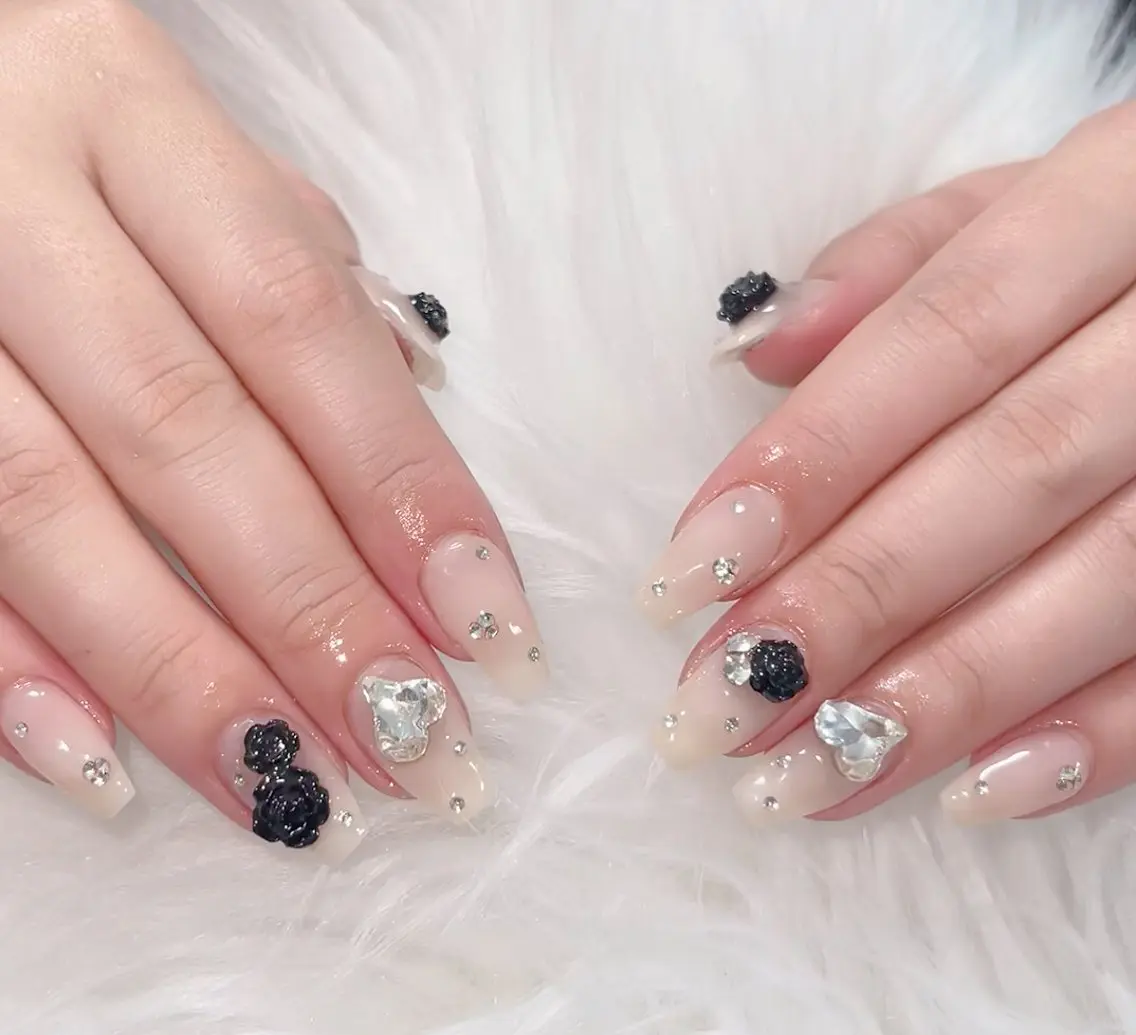 ネイル オーロラネイル 長さ出し フラッシュネイル フレンチネイル ジェルネイル ハンドネイル ハンドケア CiCi Nail Salonのネイルデザイン