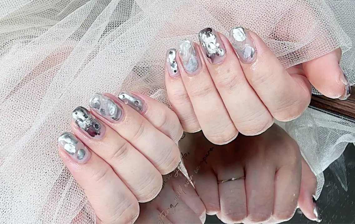 ネイル ハンドネイル YUMI ニュアンスnailsのネイルデザイン