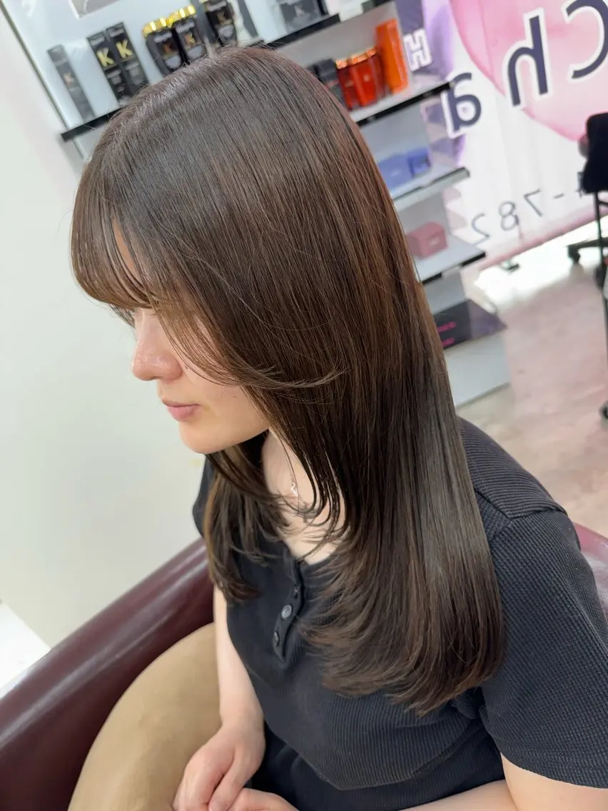 セミロング カラー カット ヘアカラー トリートメント 🌿佐山 絵梨佳🌿 Recharme新保のヘアスタイル