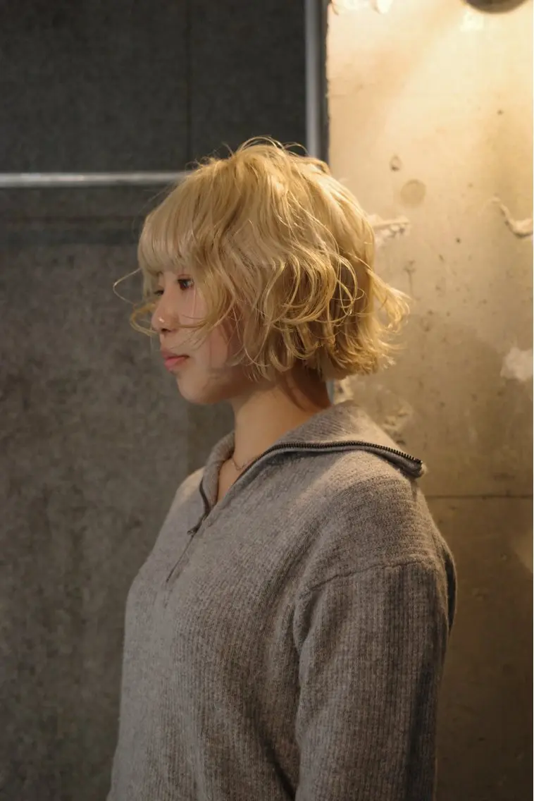 ミディアム カラー ボブ 顔周りカット レイヤーカット レイヤーカット/ 表参道/chioriのヘアスタイル
