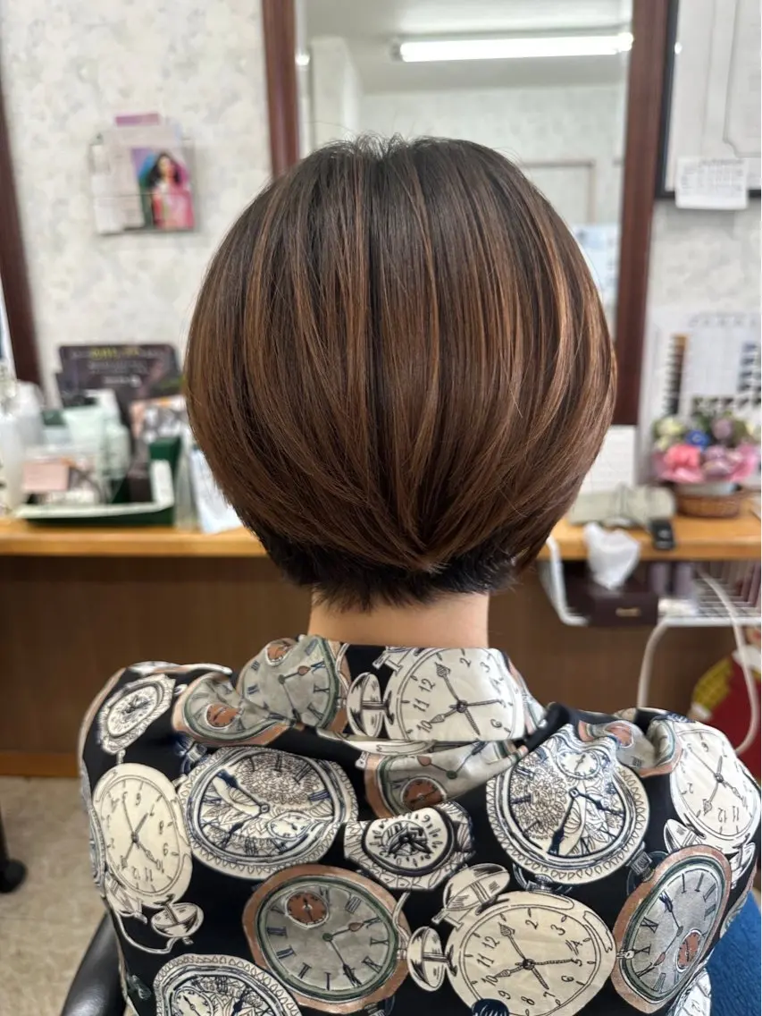 カット➕ダメージレスカラー➕CMC保湿トリートメントの写真