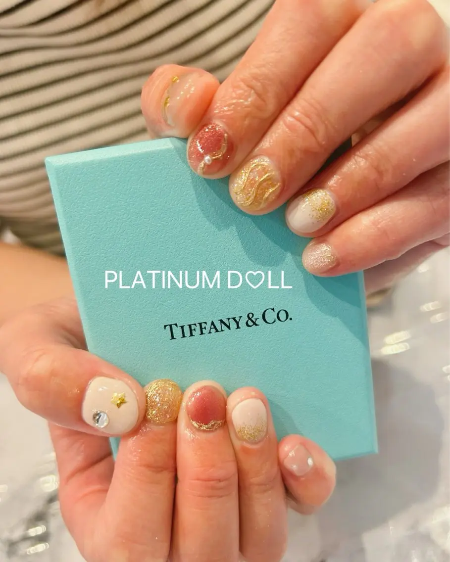 ネイル グラデーション オフィスネイル ワンカラーネイル シンプルネイル ハンドネイル 🎀大人nail /NOISMはな🎀のネイルデザイン