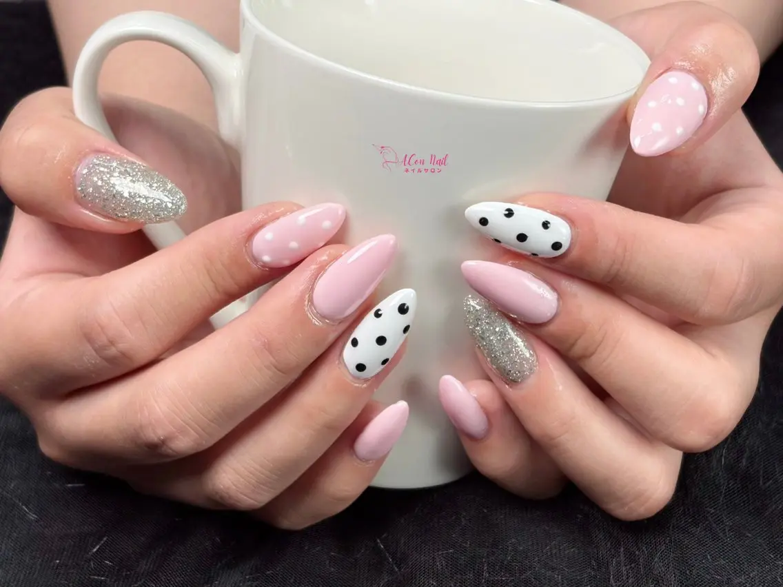 ネイル 桜ネイル 長さ出し フラワーネイル フレンチネイル ジェルネイル ハンドネイル ACon NailSalonのネイルデザイン