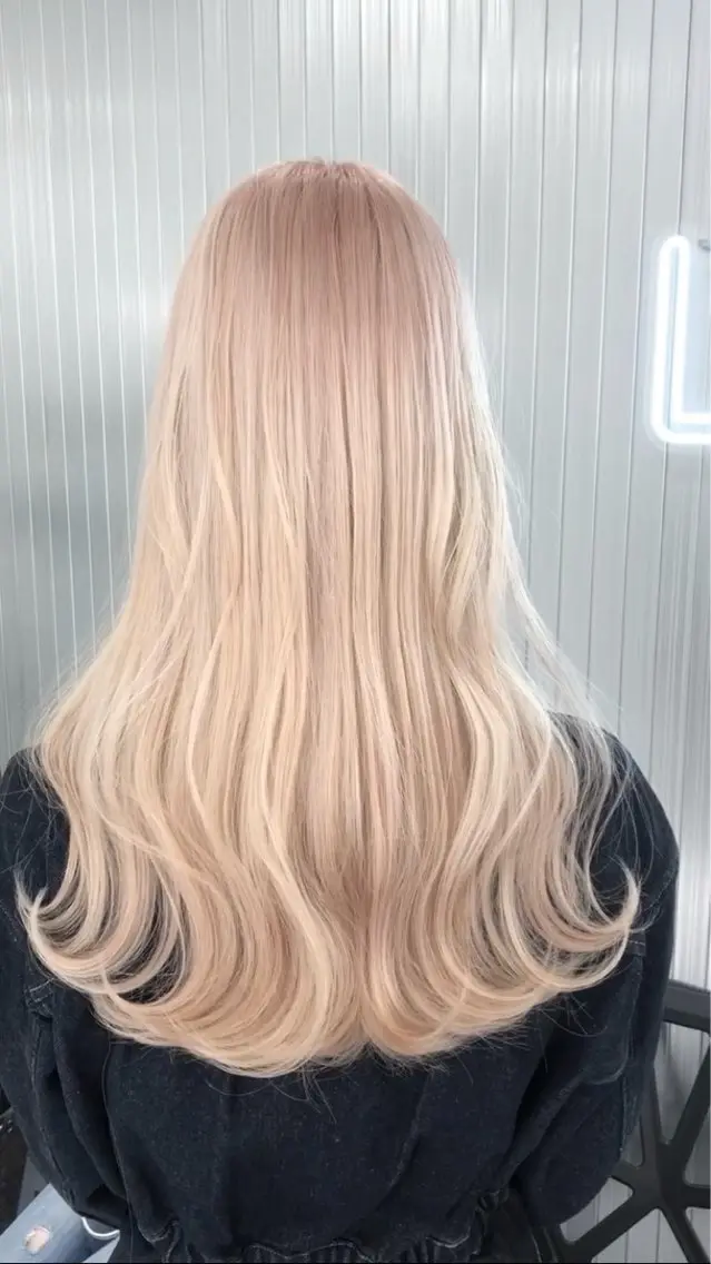ロング カラー カット ヘアカラー LOOP hairのヘアスタイル