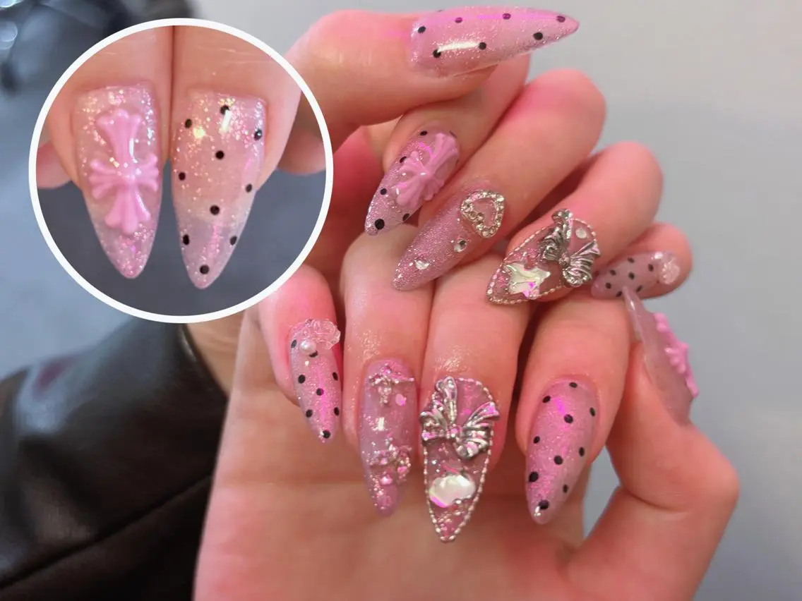 ネイル 長さ出し グラデーション 卒業式 キラキラネイル マグネットネイル ハンドネイル Mio💖Belle Nail Salonのネイルデザイン