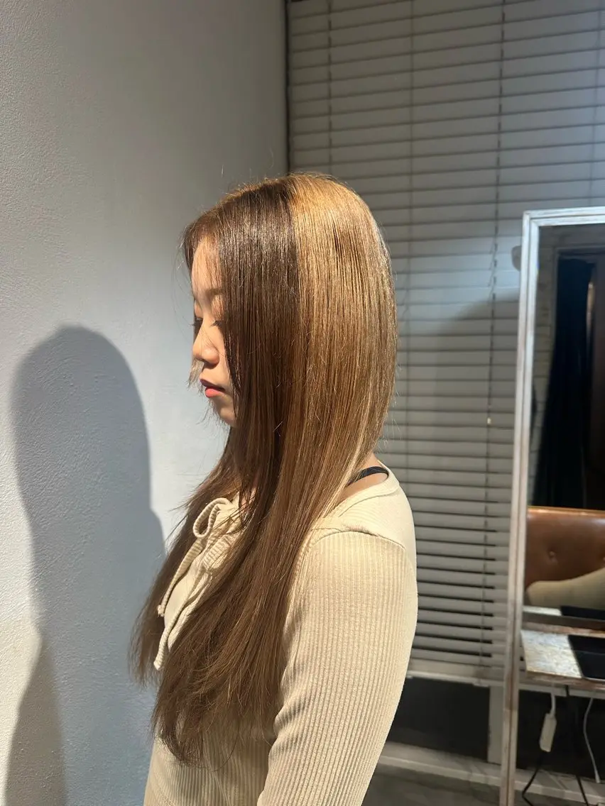 ロング カラー ヘアカラー トリートメント ハイトーンカラー が絶対可愛い✨泰聖✨のヘアスタイル