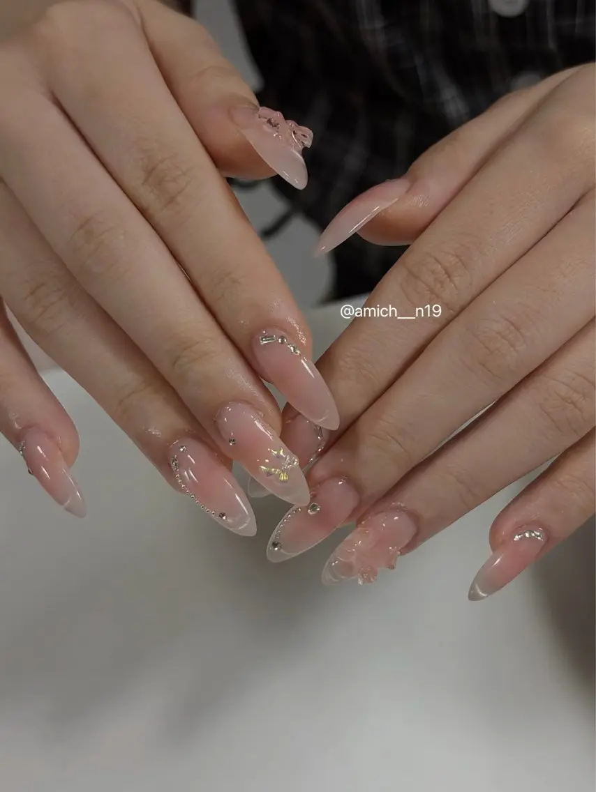 ネイル ハンドネイル ayumi ✩.*˚のネイルデザイン