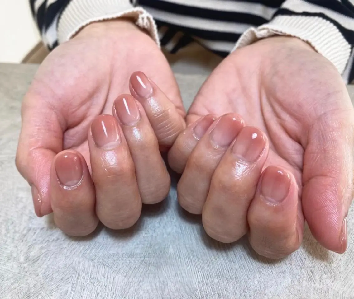 ネイル グラデーション nail salon CHEのネイルデザイン