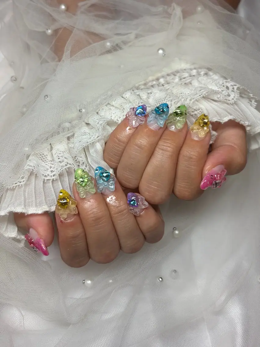 ネイル アートネイル キラキラネイル ハンドネイル sissy moeのネイルデザイン
