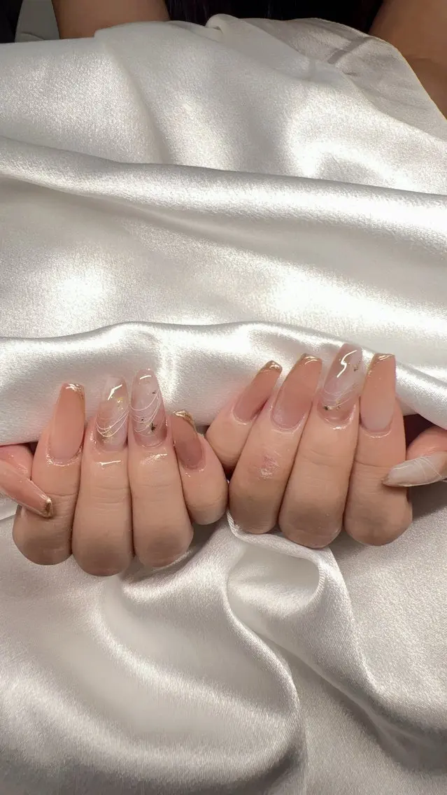 ネイル チークネイル 長さ出し フラッシュネイル フットネイル フレンチネイル Nikoネイルサロン 上野店のネイルデザイン