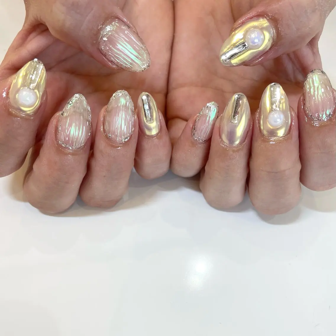 ネイル オーロラネイル Nail Salon Gummi.のネイルデザイン