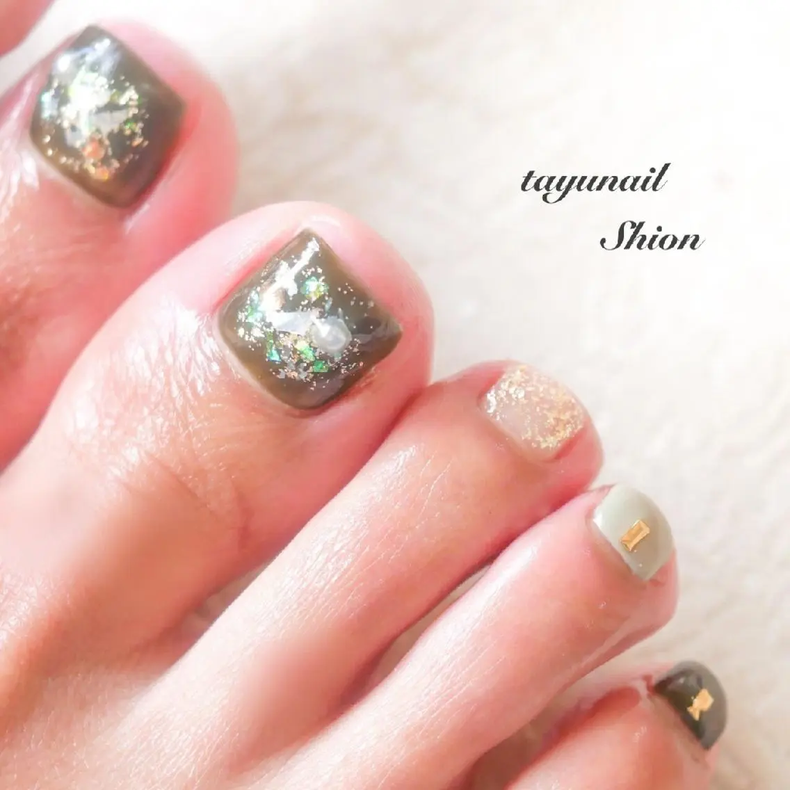 ネイル アートネイル ブルー フットネイル ジェルネイル キラキラネイル ネイルサロン 【たゆnail】のネイルデザイン