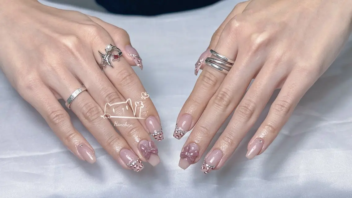 ミディアム 韓国風ヘア Aila Nail ShinOkuboのネイルデザイン