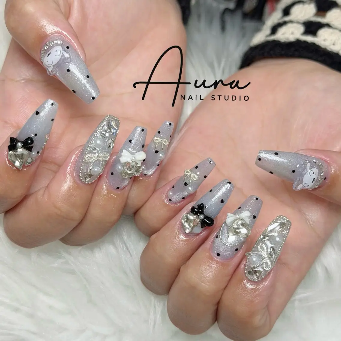 ネイル アートネイル フレンチネイル ジェルネイル キラキラネイル 韓国ネイル ハンドネイル Aura Nail HanNaのネイルデザイン
