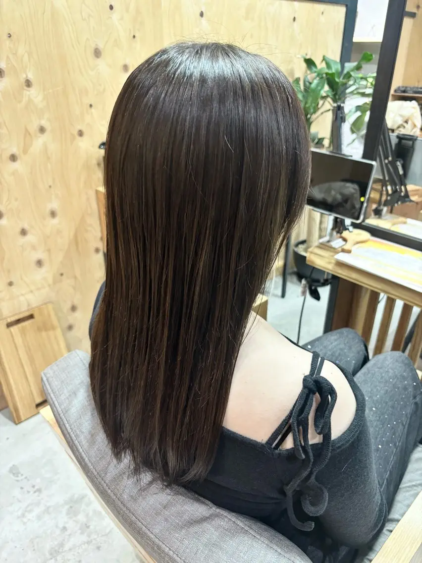 ロング ヘアカラー 瀬古 迅のヘアスタイル