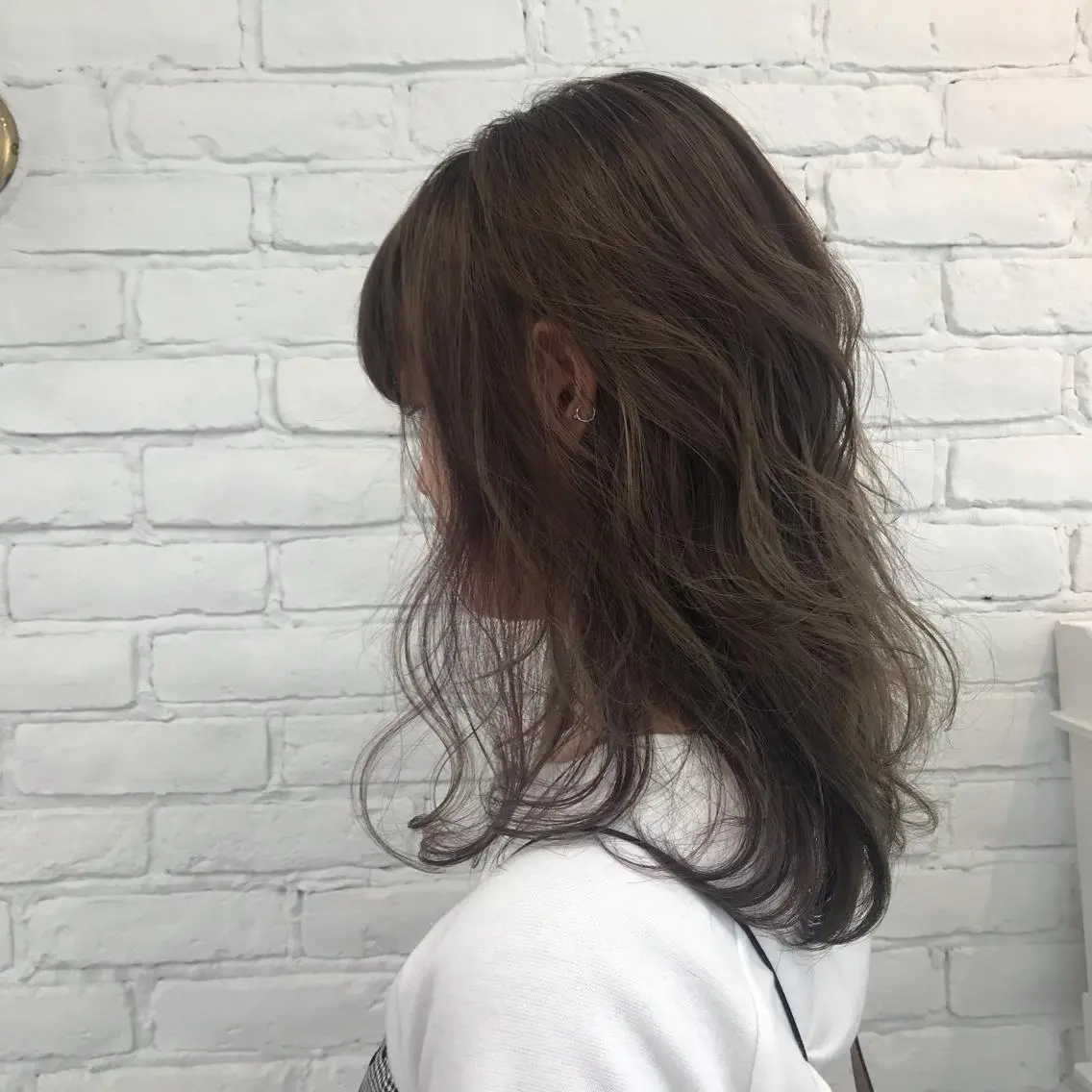 ミディアム カラー 池上 みゆのヘアスタイル