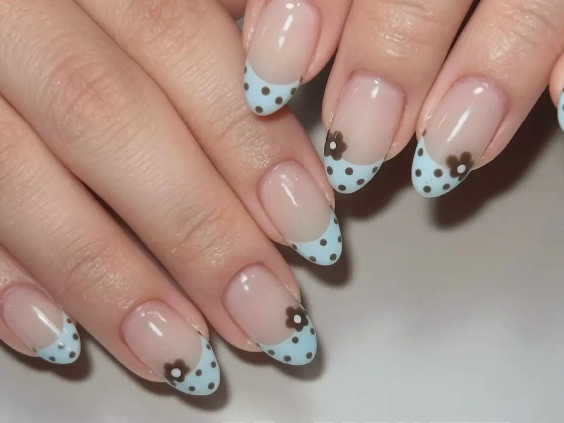 ネイル ハンドネイル EmaNail🎀 Haaruのネイルデザイン