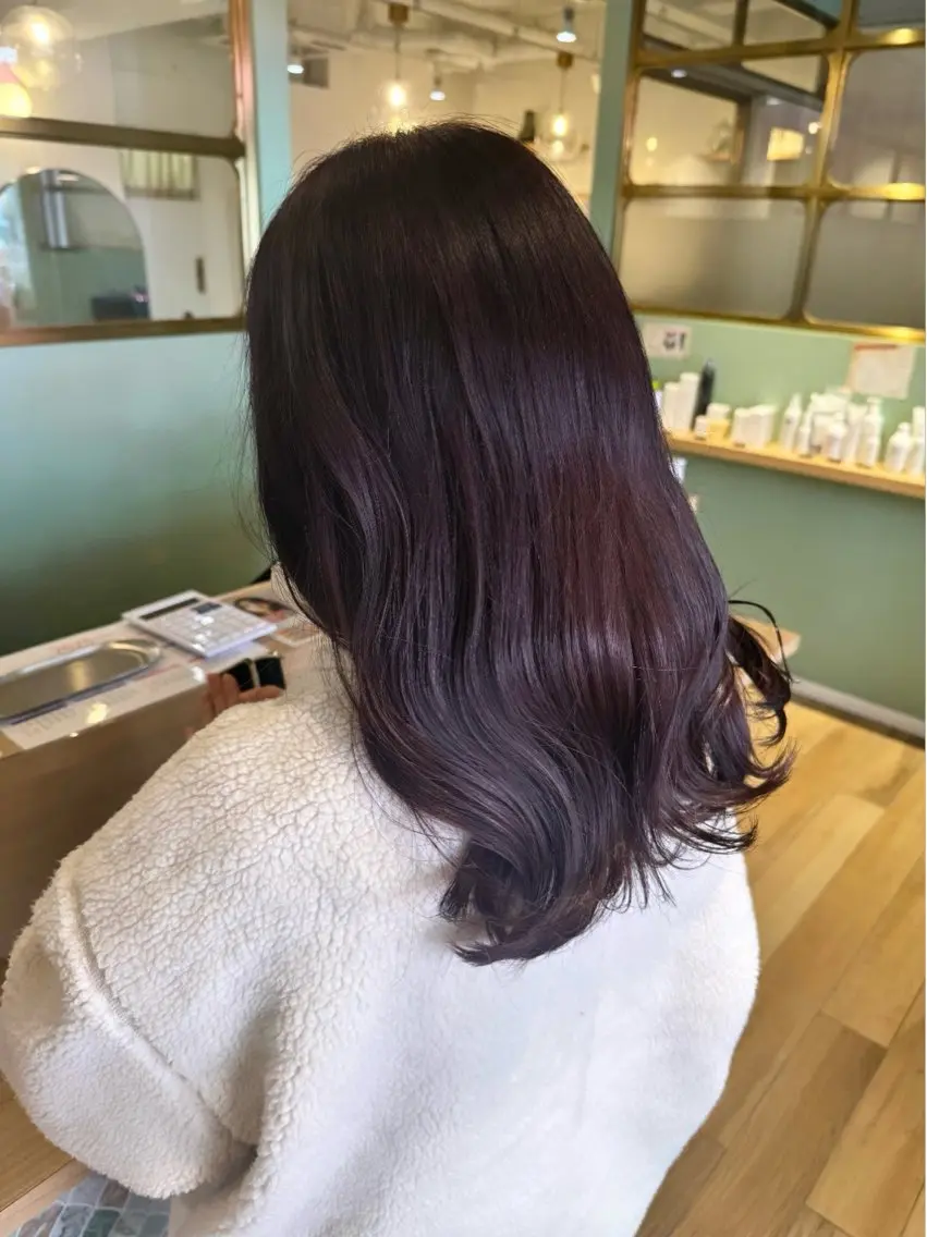 ロング カラー ブリーチ パープルカラー ヘアカラー トリートメント 🫧🧸カラーヘアメ 🫧MIO🧸🫧のヘアスタイル