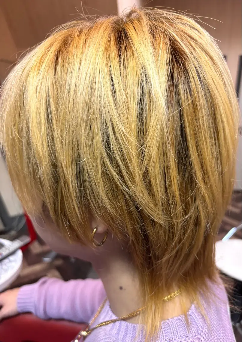 ショート カラー タカダ ユウキのヘアスタイル