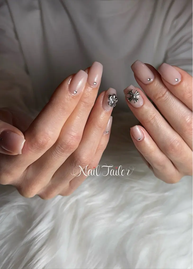 ネイル ワンカラーネイル ピンク ショートネイル スクエアネイル ハンドネイル NailTailor ネイルテイラーのネイルデザイン