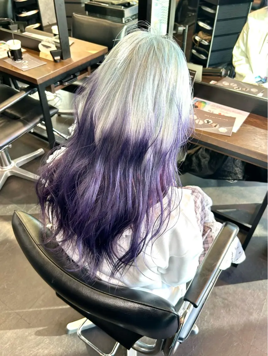 セミロング カラー デザインカラー ヘアカラー トリートメント 鈴木 華奈のヘアスタイル