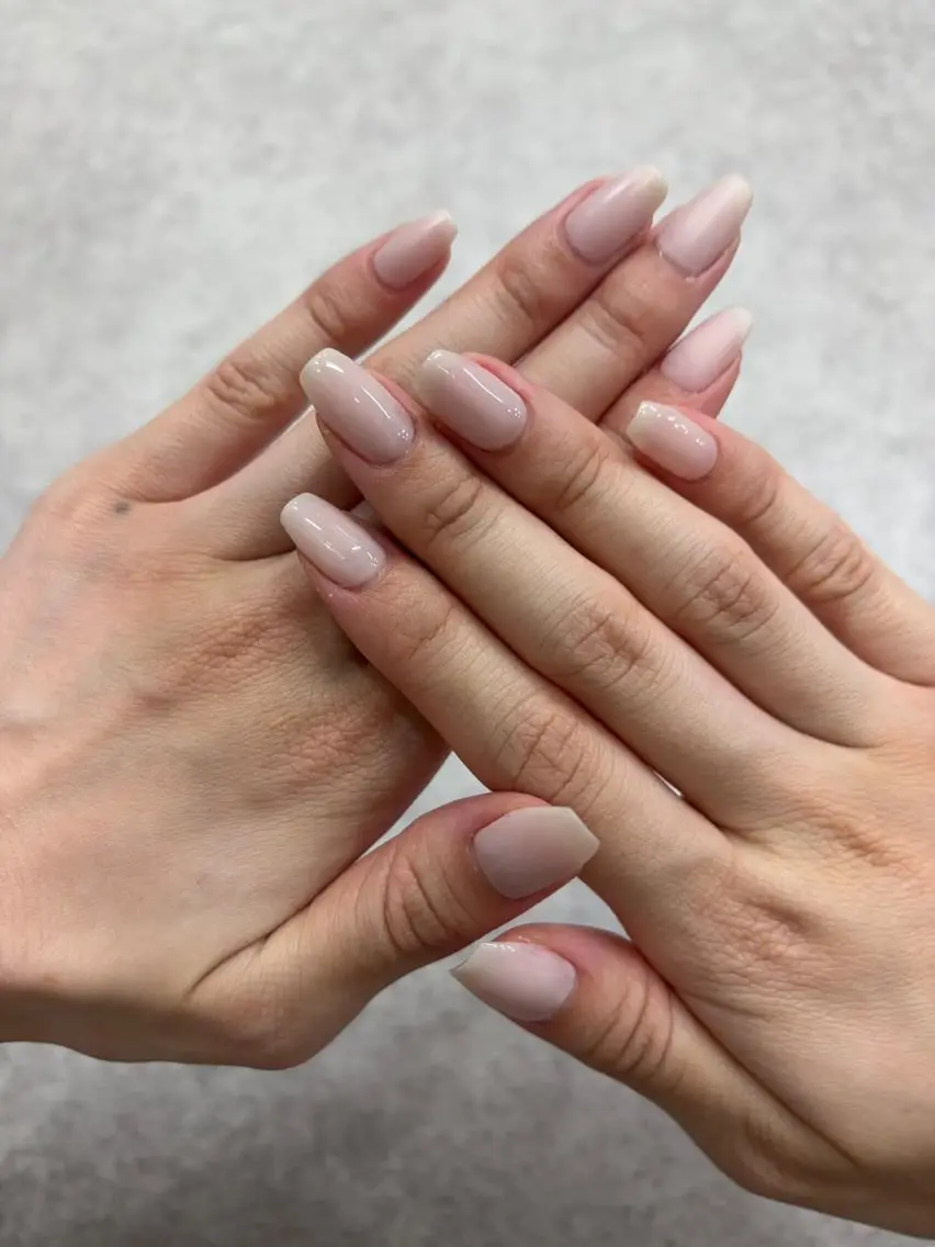 ネイル マットネイル ホワイト nail kranz Erikoのネイルデザイン