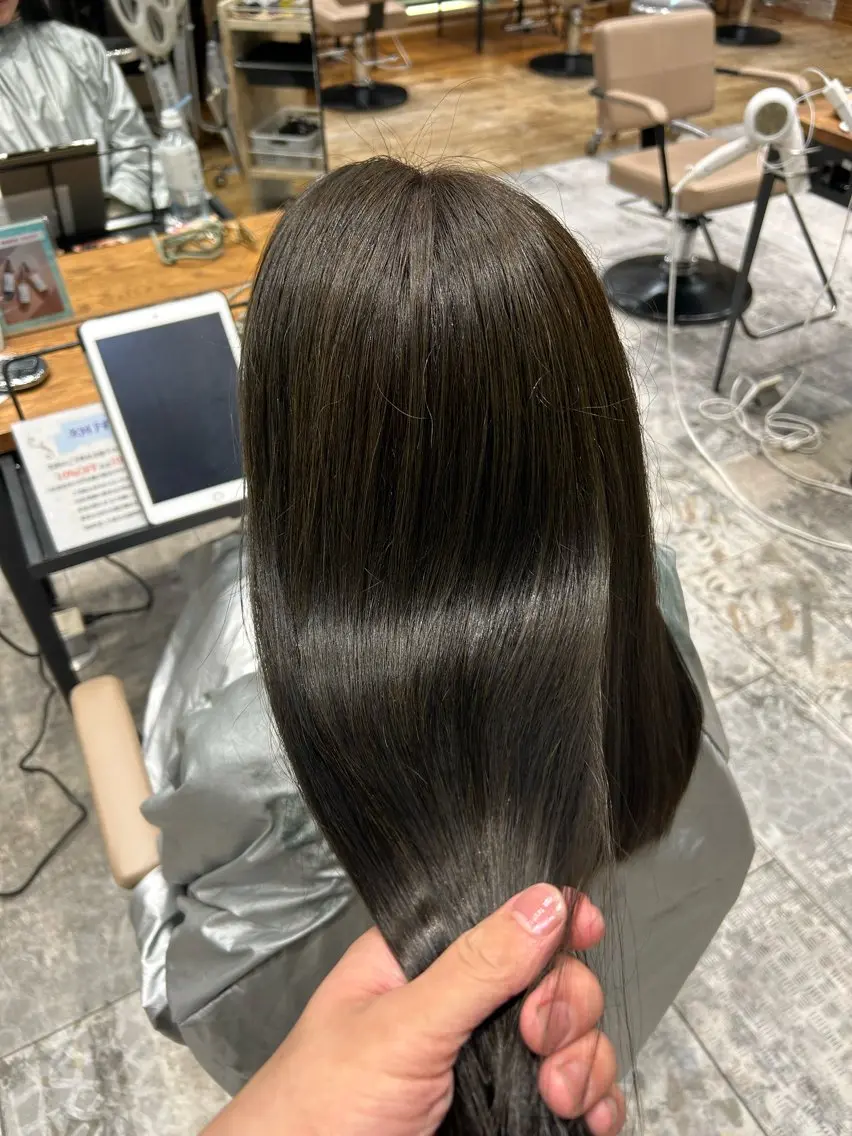 ロング カラー ヘアカラー トリートメント ヘッドスパ 透明感カラー 大工廻あすやのヘアスタイル