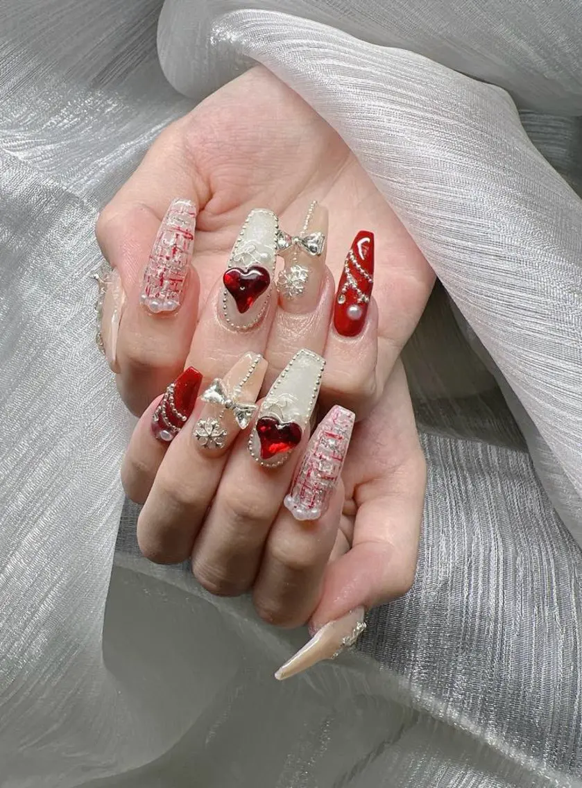 ネイル オーロラネイル チークネイル 長さ出し フットネイル フレンチネイル Lee Nails チップ長さだし専門店のネイルデザイン