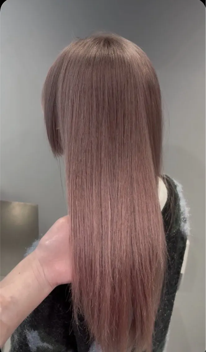 カラー ヘアカラー ᴋᴀɴᴀ /新宿/ブ リーチカラー🎀🫧のヘアスタイル