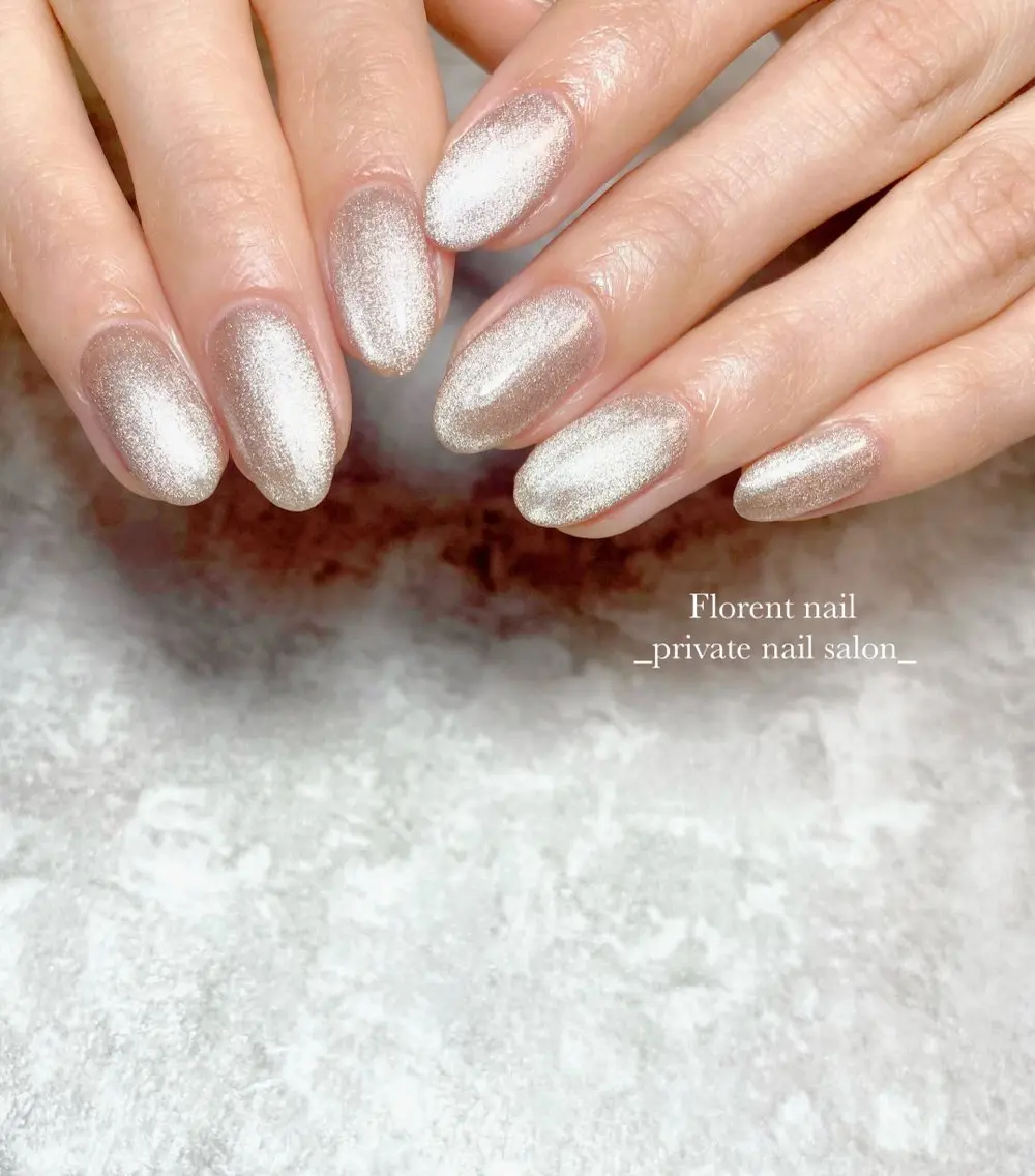 ネイル オーロラネイル ジェルネイル ニュアンスネイル オフィスネイル ワンカラーネイル ハンドネイル florent nailのネイルデザイン