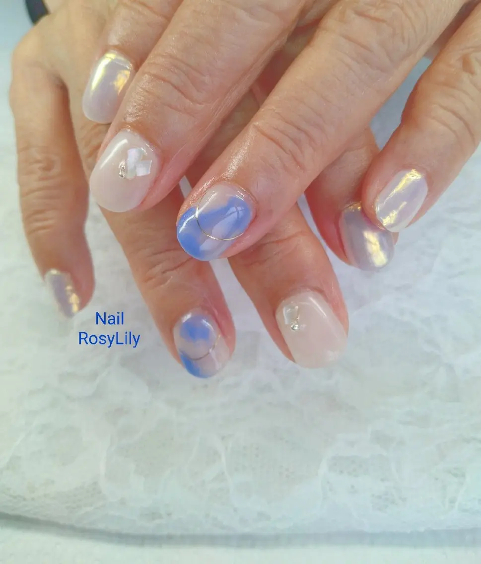 ネイル ミラーネイル 持ち込み ニュアンスネイル プライベートサロン Rosy Lilyのネイルデザイン