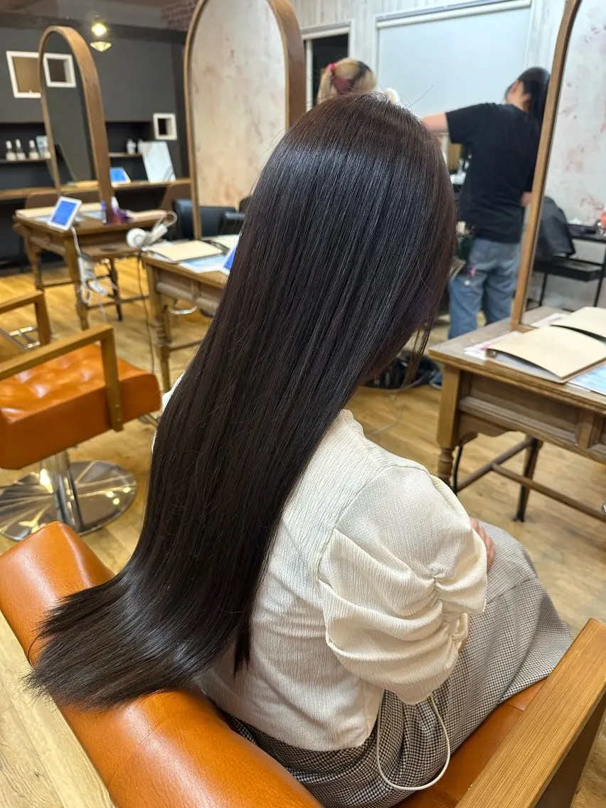 ロング カラー ヘアカラー トリートメント 艶髪/髪質改善 /透明感カラー/鴻巣のヘアスタイル