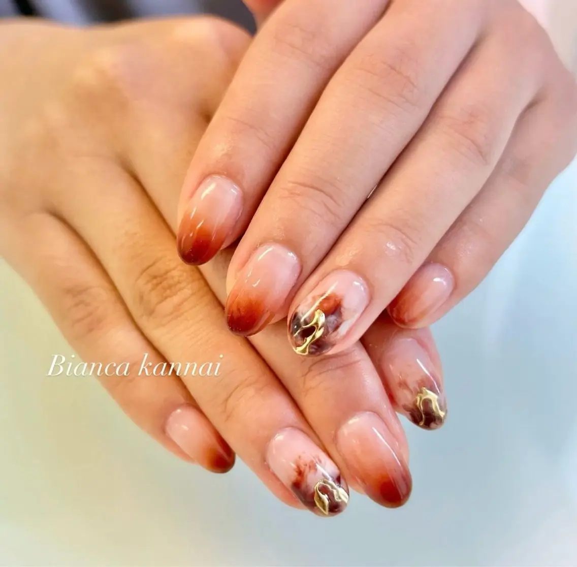 ネイル ニュアンスネイル Bianca関内 USUI🐢のネイルデザイン