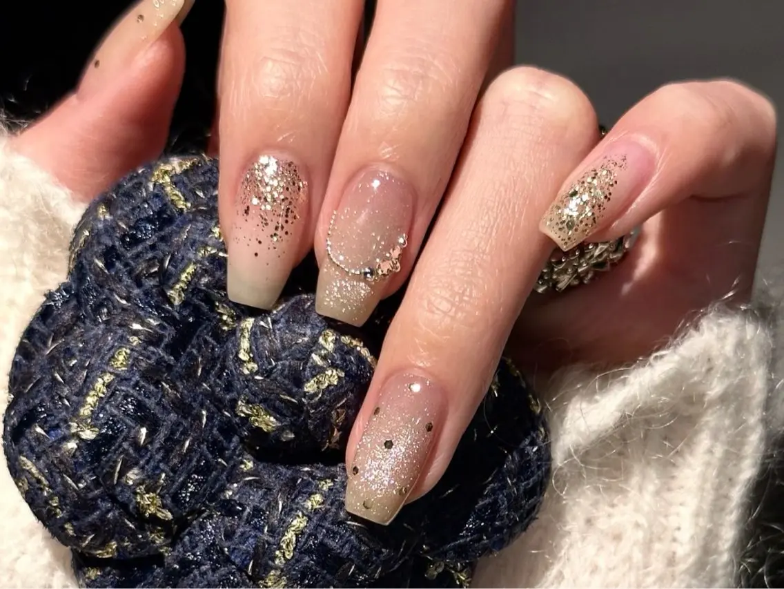 ネイル ブラウン フットネイル フレンチネイル グラデーション 氷ネイル・うるうるネイル ハンドネイル Mixx Nail_ Studioのネイルデザイン