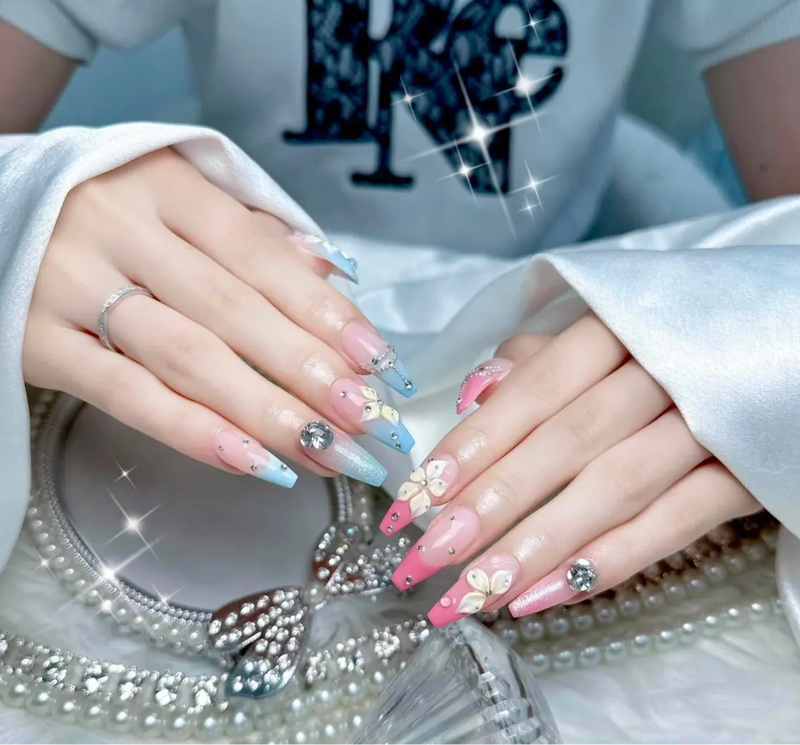 ネイル ハンドネイル ハンドケア Nova Nail Nambaのネイルデザイン