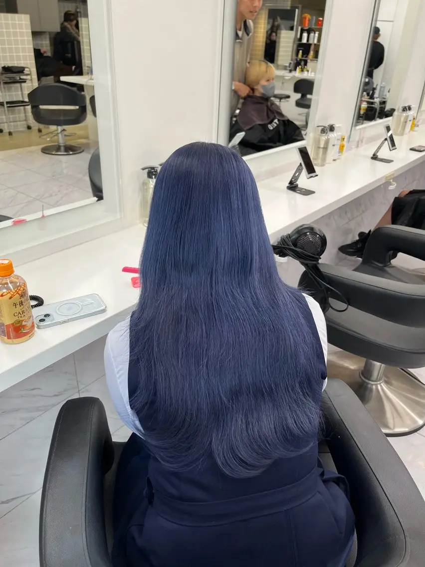 ロング ヘアカラー トリートメント ヘッドスパ ヘアセット 寒色/ベージュヘア ブリーチありMiOのヘアスタイル
