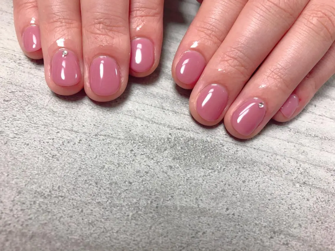 ネイル 桜ネイル 春ネイル ストーンネイル ハンドネイル mogunail &blowのネイルデザイン