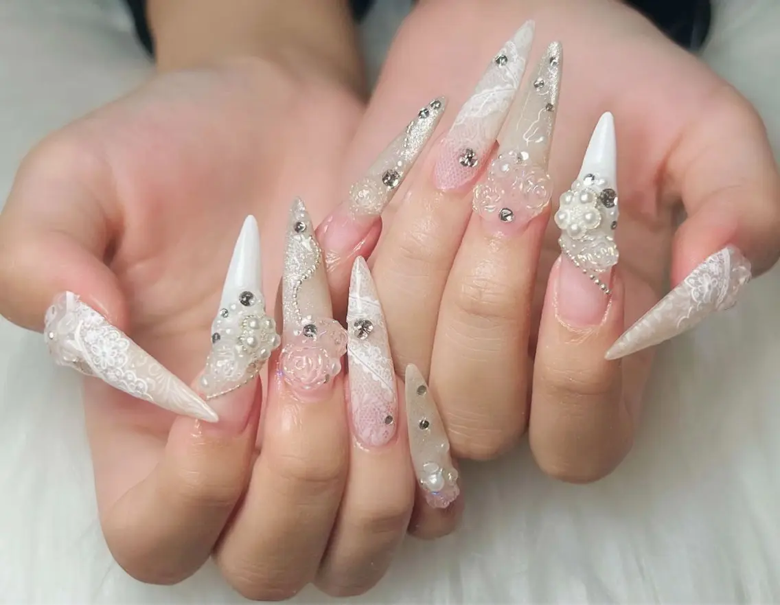 ネイル AURA NAIL🎀💅のネイルデザイン