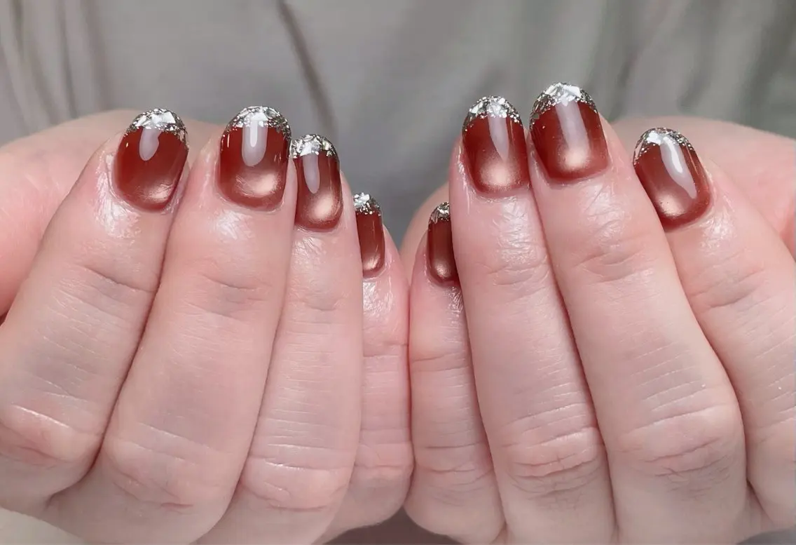ネイル ボルドー ブラウン チークネイル 長さ出し フレンチネイル 中野駅から2分 MEO NAILのネイルデザイン