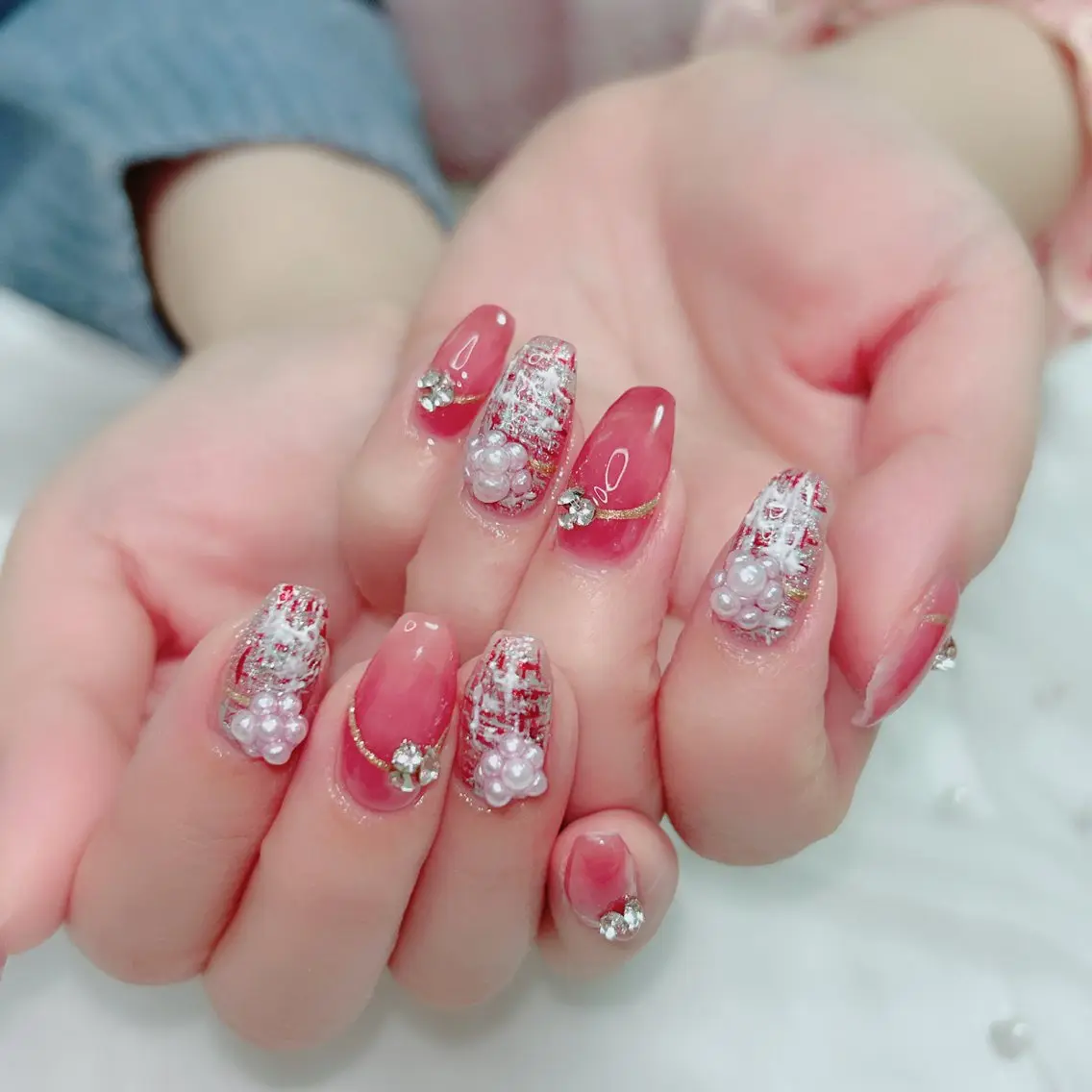 ネイル アニマル柄 ガーリー ゴールド キラキラネイル ロングネイル ハンドネイル Cute Tips nailのネイルデザイン