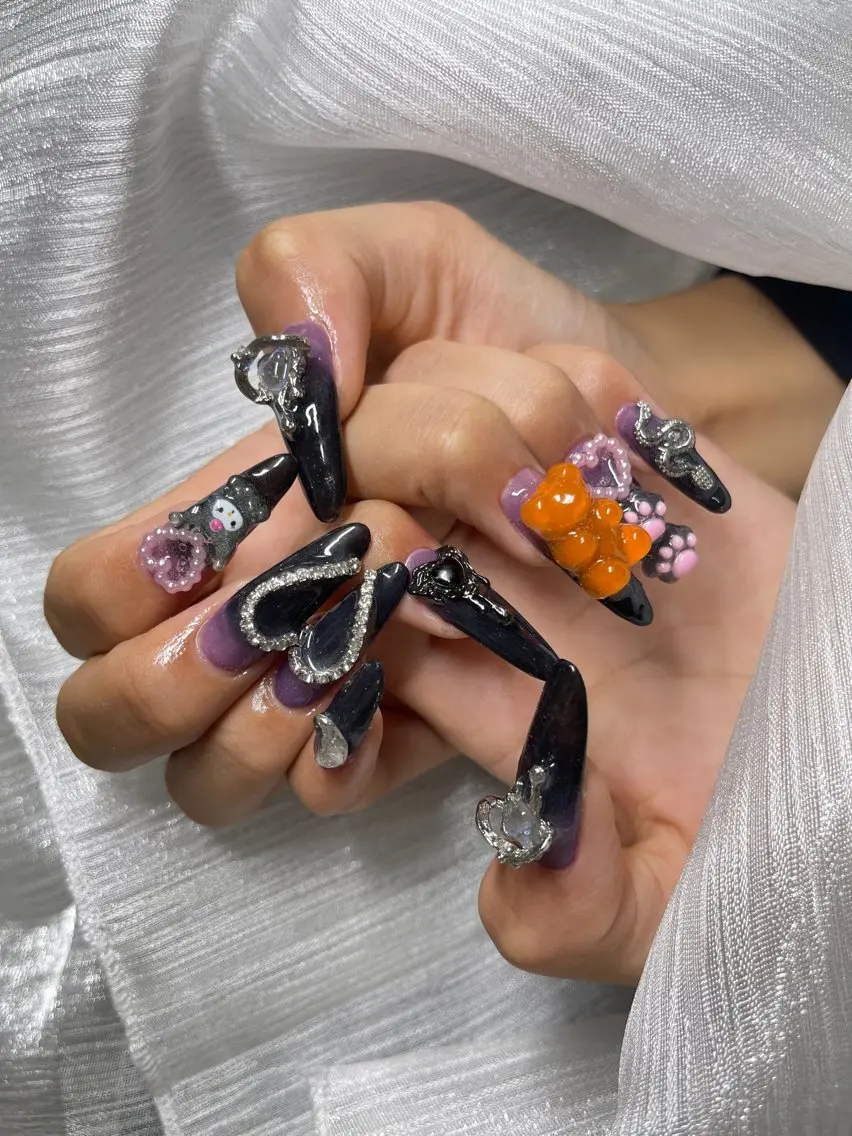 ネイル 長さ出し ハロウィン マグネットネイル ミラーネイル ネイルチップ Lee Nails チップ長さだし専門店のネイルデザイン