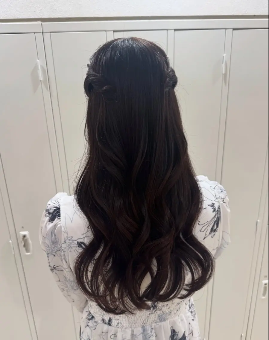 ロング ヘアセット mina .のヘアスタイル