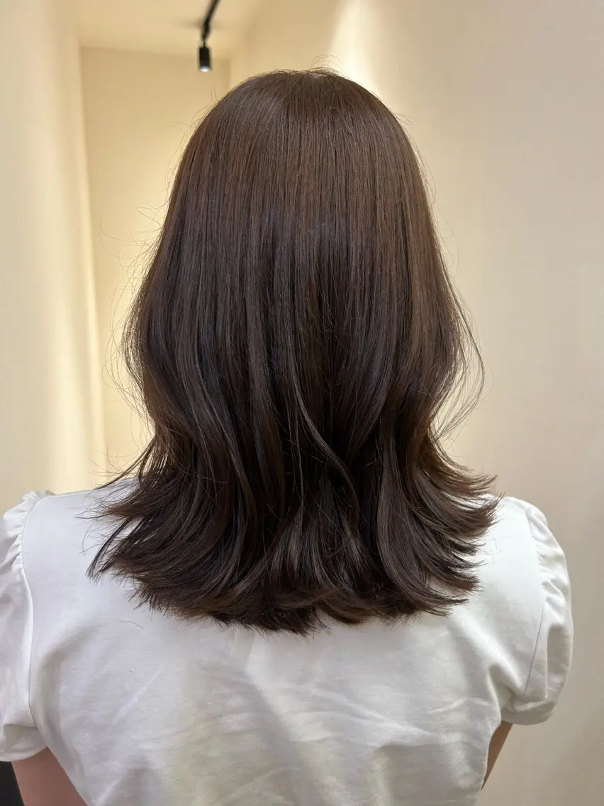 セミロング カラー ベージュカラー ブラウンカラー ブラウンベージュ hubhair レイヤー/透明感のヘアスタイル