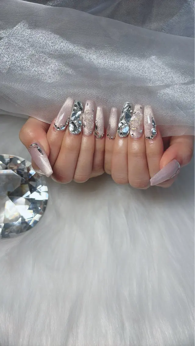 ネイル 長さ出し ジェルネイル ネイルチップ ハンドネイル Kayo 💅のネイルデザイン