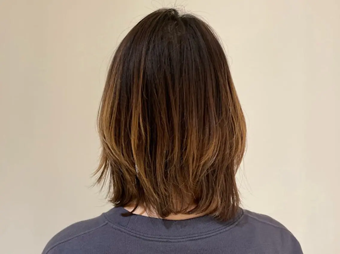 カラー 山田 実紅のヘアスタイル