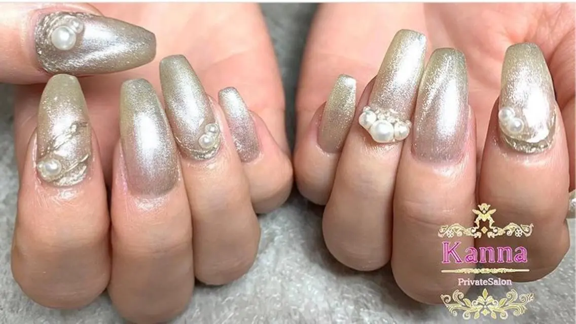 ネイル キラキラネイル マグネットネイル シルバー Kanna Yuki カンナユキのネイルデザイン