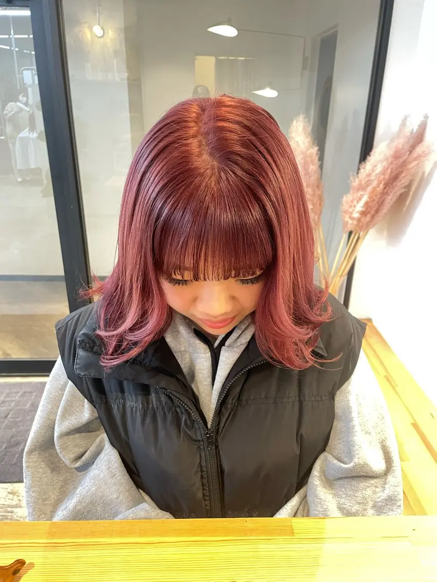 ミディアム カラー ヘアカラー トリートメント KOTOMI .のヘアスタイル